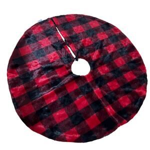 WELL DRESSED HOME Buffalo Check Luxury Plush Faux Fur Christmas Tree Skirt NWOT